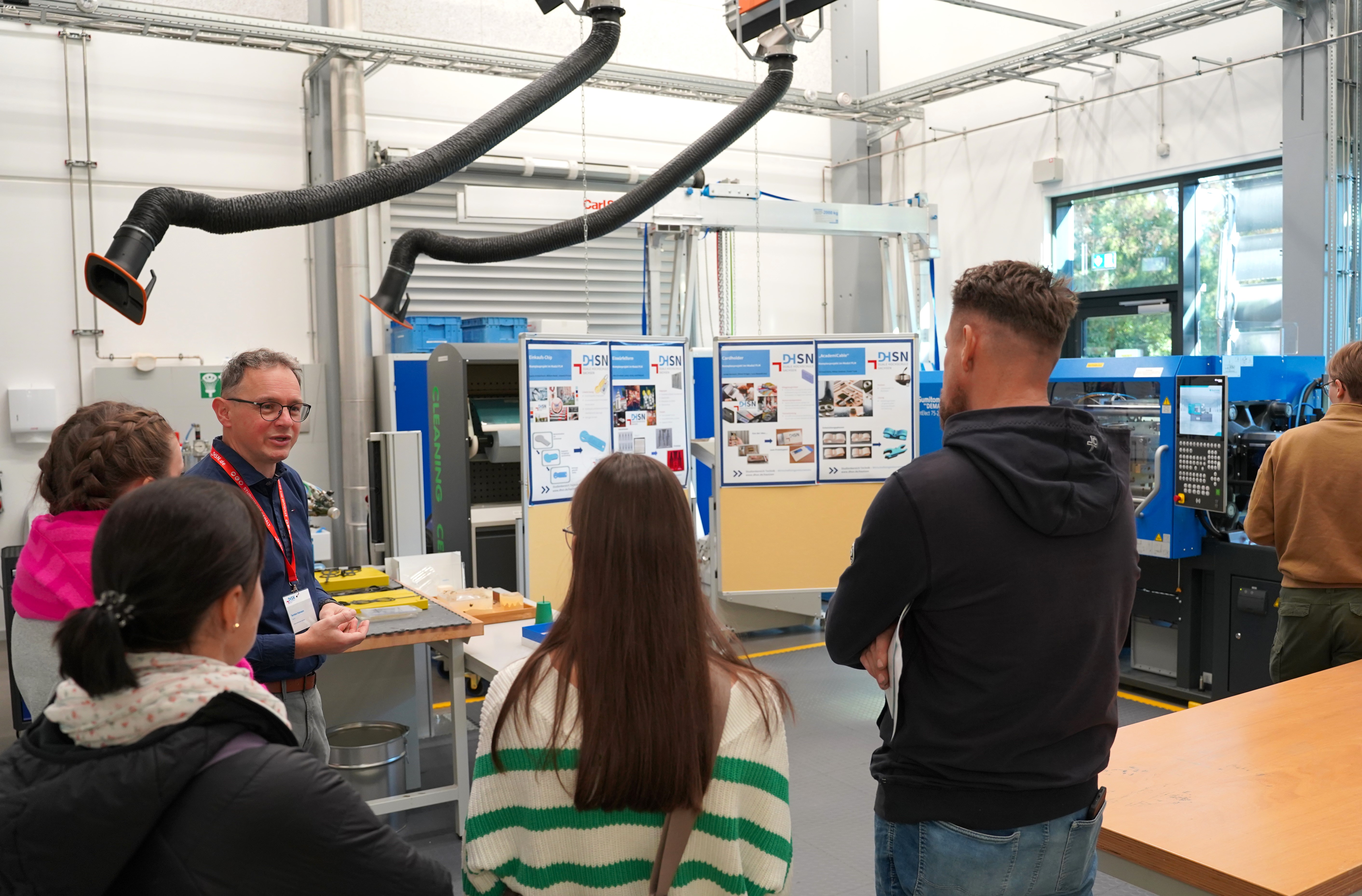 Beratungssituation im Labor Wirtschaftsingenieurwesen