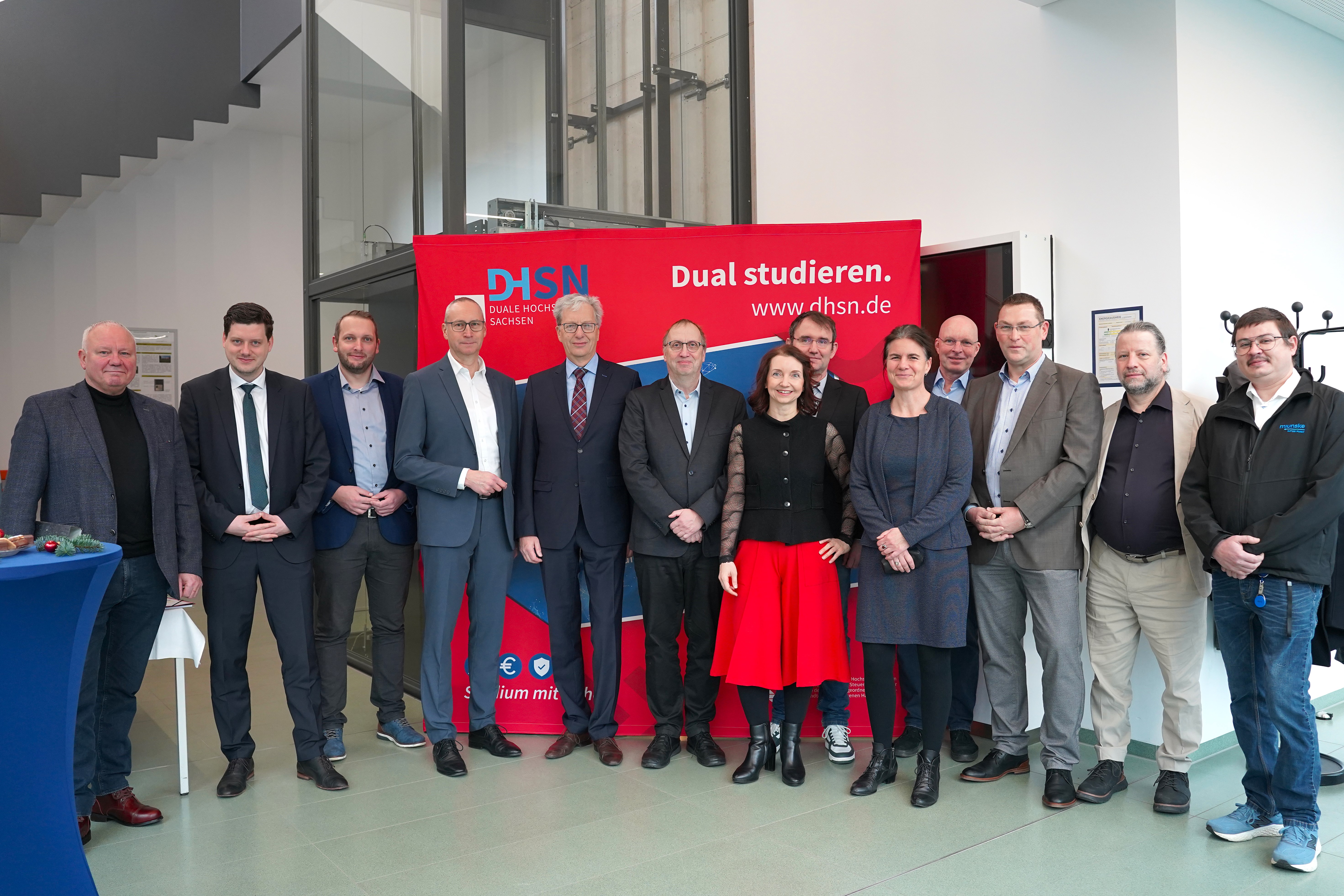 Gruppenfoto - Besuch SMWK